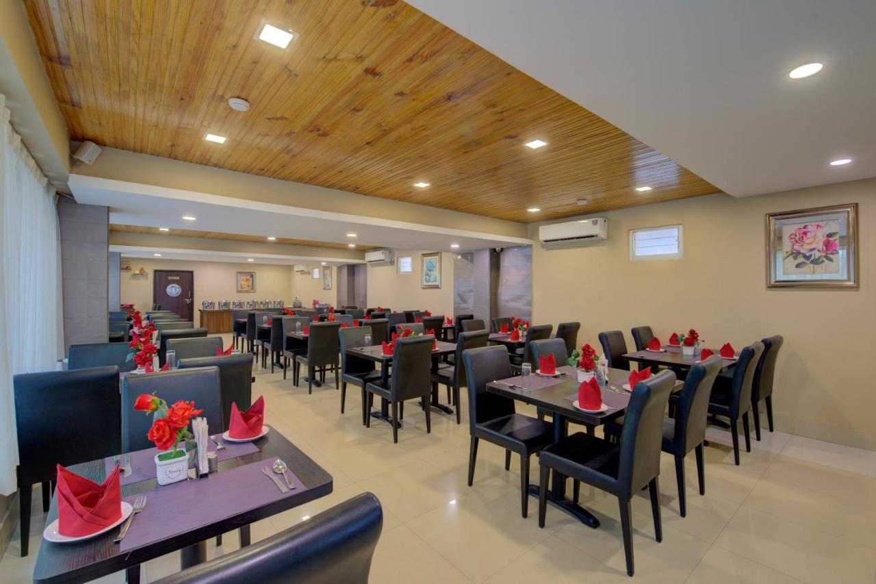 Central Courtyard Boutique Hotel Siliguri Exterior photo